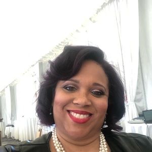 Meet your Posher, Jamila